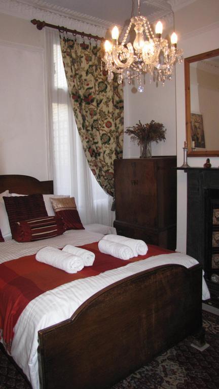 Holmewood Homestay London Ngoại thất bức ảnh